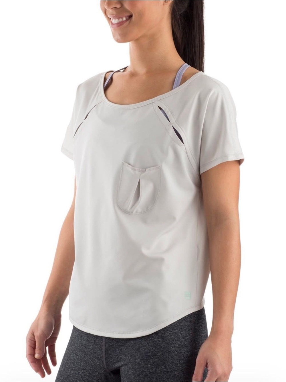 MEC - Essence Tee in Cement (Ash). Chest pocket, Dovetail hem. Small P2P 19”